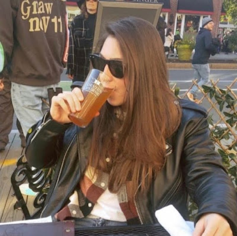 Meet your Posher, Vicky
